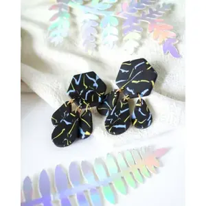 Bridget – Earl Grey Teardrop Earrings